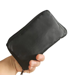 Sac pour lecteur de glycémie en tissu Oxford, étui pour instruments médicaux, pochette de rangement d'une capacité de 200g pour lecteurs de glycémie et aiguilles de prélèvement - Product Image 2