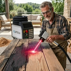 Nettoyeur <span class=keywords><strong>laser</strong></span> à impulsions portable JPT 300W pour l'élimination de la rouille sur l'acier inoxydable, l'aluminium et le bois avec système de refroidissement par air - Product Image 2