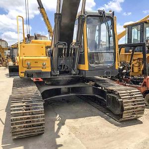 Excavatrice sur chenilles Volvo EC210B d'<span class=keywords><strong>occasion</strong></span> de 21 tonnes avec godet de 1,25 m, pompe, boîte de vitesses et pièces de rechange gratuites à vendre - Product Image 4