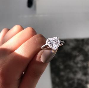 Cincin Pengantin Wanita Romantis, Cincin Jari Zirkon Hati Besar Kristal Warna Perak Elegan CINTA - Product Image 3