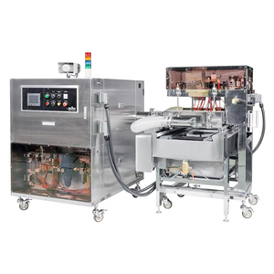 Machine à pâtisserie industrielle miniature à configuration flexible, type pulvérisation, pour le glaçage au jaune d'œuf, pour les gâteaux - Product Image 1