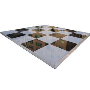 Piso de Baile a Cuadros Blanco y Negro para Decoración de Bodas, Instalación Rápida - Product Image 1