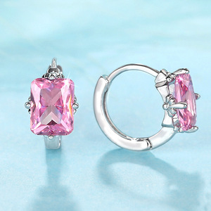 Orecchini Geometrici Rosa Dolce per Donne, Accessori Moda per Uso Quotidiano, Outfit Casual e Regalo - Product Image 2