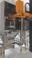 Robot d'expédition de sacs de granulés anti-explosion |   Système robotique antistatique de déballage pour sacs de 25 à 200 kg |   Entièrement personnalisable