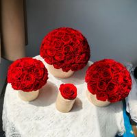 Boîte à fleurs en travertin de luxe avec roses éternelles - Taille et forme personnalisables - Fabriquée à la main - Respectueuse de l'environnement - Décoration d'intérieur - Cadeau