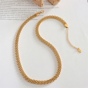 Collier haut de gamme personnalisé avec logo, plaqué or, chaîne de montre élégante - Product Image 5