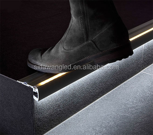 <span class=keywords><strong>Profil</strong></span>és en aluminium <span class=keywords><strong>LED</strong></span> SDW070-R à rainures pour le bord des marches, éclairage pour les zones <span class=keywords><strong>de</strong></span> passage, éclairage vers le haut et vers le bas - Product Image 6