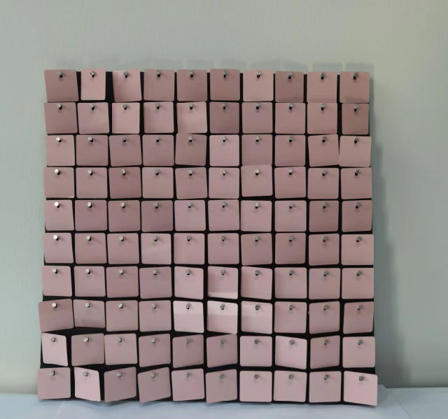 Square mirror pink