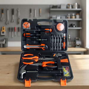 Ensemble d'outils à main avec clés à molette réglables et tournevis pour l'entretien domestique dans un coffret rigide - Product Image 3