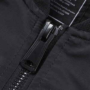 Bán Buôn Nylon Độn <span class=keywords><strong>Zip</strong></span> <span class=keywords><strong>up</strong></span> Đứng Cổ Áo Của Nam Giới Màu Đen Trống Biểu Tượng Tùy Chỉnh Bóng Chày Máy Bay Ném Bom Áo Khoác Người Đàn Ông - Product Image 5