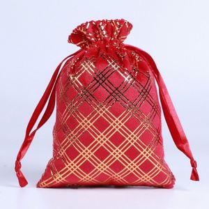Sac à cordon Père Noël, ensemble d'emballage cadeau pour fête de Noël, sacs festifs en polyester - Product Image 3