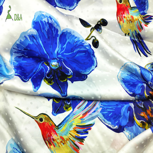 Tela de Satén de Seda Jacquard 100%, 16M/M, Estampado Floral y de Aves en <span class=keywords><strong>Azul</strong></span> Colorido, para Prendas de Niñas, Ropa de Dormir, Vestidos y Chales - Product Image 5