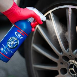 SIPOM CERCHI Detergente per cerchioni auto 500ml rimuove residui ferrosi lucidante pastiglie freni uso domestico - Product Image 3