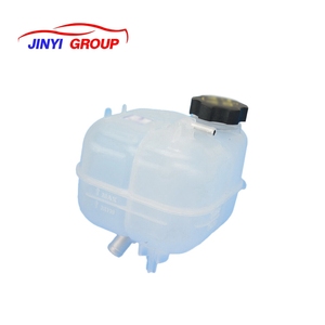 Depósito de refrigerante adecuado para CHRYSLER 200 2015-2017 68102155AD - Product Image 1