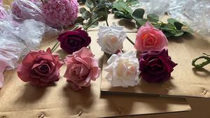 H-994 Rosa Artificiale Bianca di Alta Qualità con Testa Grande e Effetto Realistico per Decorazioni di Matrimoni, Tavoli, Casa, Feste ed Eventi - Product Image 2