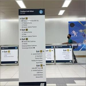 Panneaux directionnels de bureau de haute qualité pour le recyclage des billets et l'ajustement des tarifs, avec texte multilingue, conception personnalisée, pour métro - Product Image 5