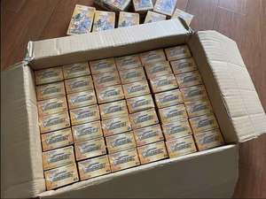 Y Y caja sellada Pokemond original PTCG versión japonesa 25 aniversario Pikachu dorado caja regalo coleccionable - Product Image 4