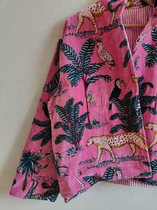 Chaqueta Bomber Clásica de Terciopelo Reversible y Transpirable con Estampado de Jungla Marrón, Ecológica, con Relleno 100% Algodón - Product Image 4