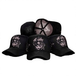 Gorras Deportivas JIAJIALI Originales de Alta Calidad, 5 Paneles, Satén, Estampado Animal, Bordado, Visera Curva, Color Negro, Modelo 31, con Logotipo Personalizado - Product Image 2
