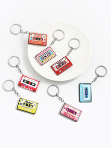 Porte-clés en caoutchouc acrylique en forme de cassette musicale, personnalisable, cadeau pour <span class=keywords><strong>audiophile</strong></span>, fan de musique, pendentif de mode pour clés de voiture et sac - Product Image 2