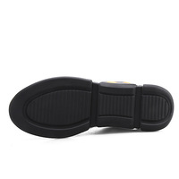Chaussures en gros 2026 Nouvelles chaussures pour hommes Couleur unie Respirantes Chaussures de sport Chaussures de course en maille résistantes à l'usure Chaussures décontractées