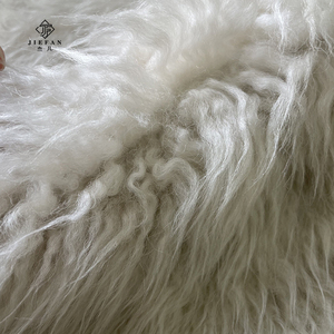Piel de Oveja Natural Rizada de Alta Densidad y Calidad, Piel Cruda de Lana Larga para Decoración Textil del Hogar, Venta al por Mayor - Product Image 3