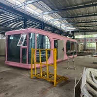 Maisonnette de jardin moderne avec panneaux sandwich isolés et design intelligent pour une vie confortable en plein air