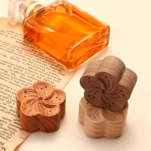 Le diffuseur d'huiles essentielles en bois est utilisé en aromathérapie pour aider à la diffusion du sommeil et à la décoration de la maison - Product Image 3