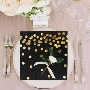 Serviettes carrées jetables personnalisées avec logo, base noire, motif cercle doré, en pâte de bois vierge, résistantes à l'humidité, qualité supérieure pour mariage et <span class=keywords><strong>Horeca</strong></span> - Product Image 4