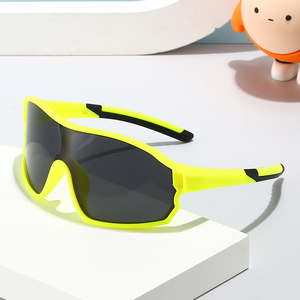 Nuovi occhiali da <span class=keywords><strong>sole</strong></span> da ciclismo di grandi dimensioni per bambini bambini occhiali da <span class=keywords><strong>sole</strong></span> per sport all'aria aperta alpinismo occhiali da sci TR90 Tac - Product Image 1