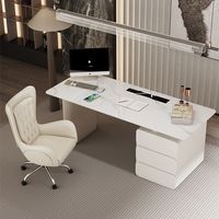 Bureau de direction moderne en marbre blanc avec 3 tiroirs, base cannelée style crème, table d'ordinateur écologique et durable