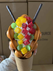 Modelo de Waffle Burbuja, Granos de Chocolate de Espuma, Galletas Trituradas, Palitos Pocky de Uva Verde, Crema Batida, Accesorios para Escaparates - Product Image 2