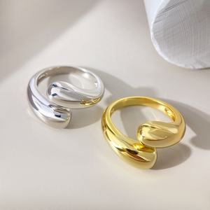 Anillos de Moda de Latón, Joyería Impermeable, Anillo de Corazón Grueso Vintage Chapado en Oro de 18K para Mujer - Product Image 6