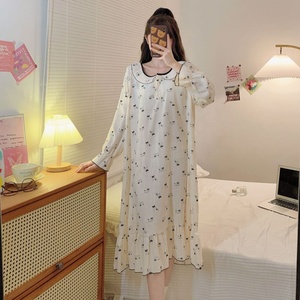 Material de crepé para <span class=keywords><strong>mujer</strong></span> Fall Fat MM ropa de dormir camisón suelto dulce estilo princesa ropa de casa de manga larga de encaje con cuello en V Maxi <span class=keywords><strong>pijama</strong></span> - Product Image 2