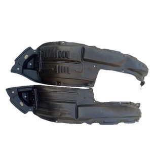 Protector de Guardabarros Delantero de Plástico Negro para Toyota Prado 2009 - Product Image 1