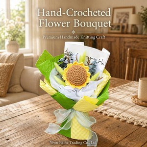 Ramo de flores de hilo tejido a mano con oso, girasol y rosa, ideal para el Día de la Madre y como regalo transfronterizo para el Día de San Valentín - Product Image 3