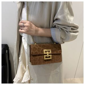 Bolso Cuadrado Pequeño de Estilo Europeo y Americano Retro, Bolso de Mano de Lujo para Mujer, Bolso Bandolera Versátil y Popular - Product Image 2
