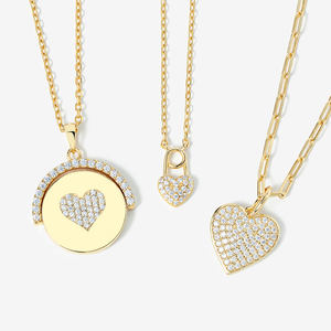 Conjunto de Joyería para Mujer con Colgante de Moneda Giratoria con Corazón y Circonitas, Chapado en Oro de 14k y Plata de Ley 925 - Product Image 1