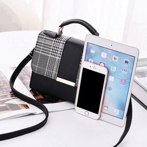 กระเป๋าถือสะพายไหล่ผู้หญิงสไตล์มินิมอลเกาหลี วัสดุ PU สำหรับคนเมือง - Product Image 4