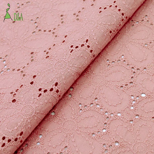 Tecido de Algodão Tingido de Alta Qualidade com Bordado Inglês, Tecido de Renda de Algodão, Voile Suíço - Estoque Disponível para Vestuário e Vestidos Infantis - Product Image 5