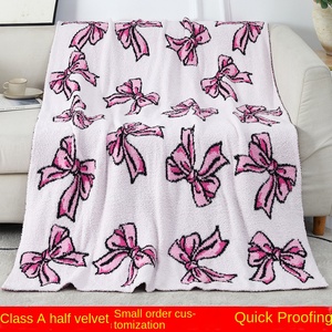 Op maat gemaakte OEM/ODM moeder-kind half fluwelen jacquard gebreide 100% polyester draagbare celebrity-deken voor alle seizoenen - Product Image 2