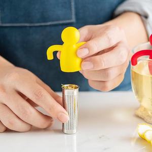 Infusor de té personalizado <span class=keywords><strong>con</strong></span> mango de silicona, colador de Infusor de té de acero inoxidable, Infusor de té de hojas sueltas en forma de tubo - Product Image 3