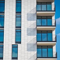 Panneau de façade d'appartement moderne Aludream, impression numérique ACM, finition bois Alucobond, panneau composite en aluminium, revêtement mural PVDF/PE