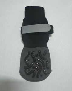 Chaussures antidérapantes pour chien avec sangles réfléchissantes, chaussettes et protections pour pattes de chien, protections pour pattes pour sols en bois dur - Product Image 4
