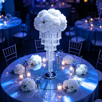 Support floral haut en acrylique argenté avec perles de cristal pour centre de table de mariage, décoration de table, événements, fêtes et cérémonies