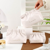 À la mode doux PU tissu cosmétique sac ensemble voyage Portable froissé pochette de rangement fermeture à glissière étanche maquillage sacs lettre