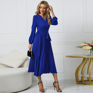 Nouvelle <span class=keywords><strong>robe</strong></span> à col en V à <span class=keywords><strong>ceinture</strong></span> plissée et à manches longues <span class=keywords><strong>pour</strong></span> femmes du commerce extérieur européen et américain <span class=keywords><strong>Robe</strong></span> trapèze transfrontalière <span class=keywords><strong>Amazon</strong></span> - Product Image 2