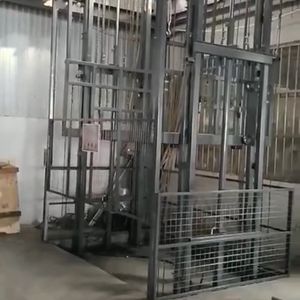 Precio negociable <span class=keywords><strong>100kg</strong></span>-10ton plataforma de almacén personalizada escalera pequeña Mini elevador hidráulico elevador de carga de mercancías - Product Image 1