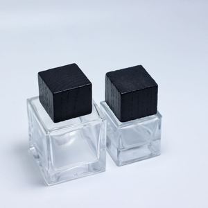 Factory Mens Custom Crimp <b>Perfume</b> Glass <b>Bottle</b> Luxury Pump Sprayer clear Empty square <b>30ml</b> 50ml 100ml <b>Perfume</b> <b>Bottle</b> With Box - Product Image 2