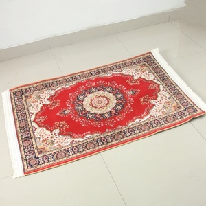 YASEEN Classic Red Medallion Prayer <b>Mat</b> Rectangle Muslim Style with Fringe Border - Product Image 1